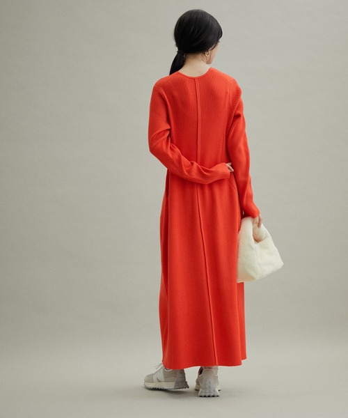 ADAM ET ROPE'（アダムエロペ）の「【WEB限定(一部店舗展開あり)】リブニットコクーンワンピース（ワンピース・レディース・レッド/ブラック/オリーブ・FREE）」の16枚目の写真