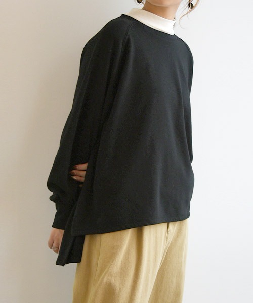 and it_（アンドイット）の「ボリュームスリーブゆる裏起毛プルオーバー（スウェット・レディース・パープル/アイボリー/ピンク/ブラック/モカ・M）」の15枚目の写真