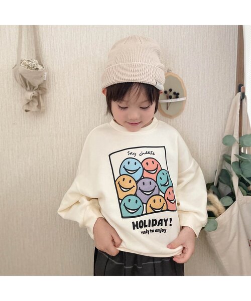 BREEZE by yumi.（ブリーズバイユミ）の「WEB限定 裏起毛バリエーショントレーナー【BREEZE by yumi】（スウェット・キッズ・チャコール/ライム/アイボリー/ブルー/キャメル・100/80/140/130/120/110/90）」の16枚目の写真