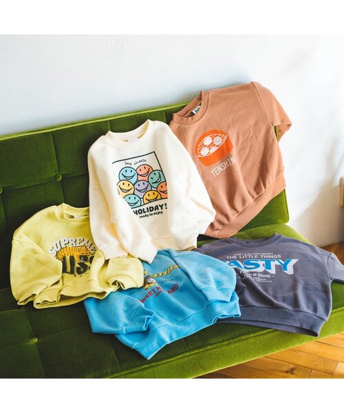 BREEZE by yumi.（ブリーズバイユミ）の「WEB限定 裏起毛バリエーショントレーナー【BREEZE by yumi】（スウェット・キッズ・チャコール/ライム/アイボリー/ブルー/キャメル・100/80/140/130/120/110/90）」の7枚目の写真