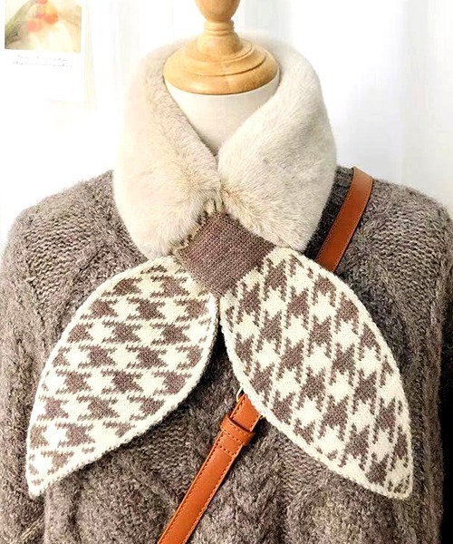VIBGYOR Women(ヴィブジョー ウィメン)の「【resonance】もこもこ フェイクファー 千鳥格子柄 ティペット マフラー(マフラー・レディース・ホワイト系/ベージュ系/ベージュ系1/ブラウン系・FREE)」の3枚目の写真