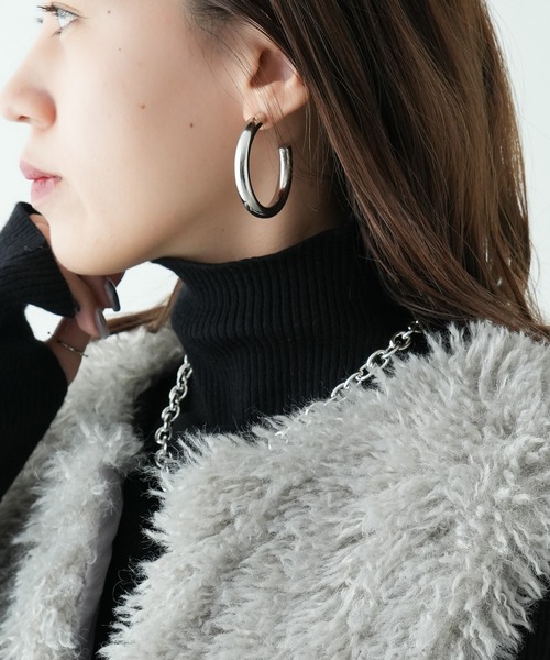 COLONY 2139(コロニートゥーワンスリーナイン)の「パイプフープピアス(ピアス(両耳用)・レディース・ゴールド/シルバー・FREE)」の1枚目の写真