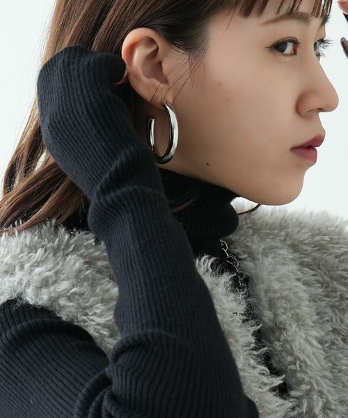 COLONY 2139(コロニートゥーワンスリーナイン)の「パイプフープピアス(ピアス(両耳用)・レディース・ゴールド/シルバー・FREE)」の11枚目の写真