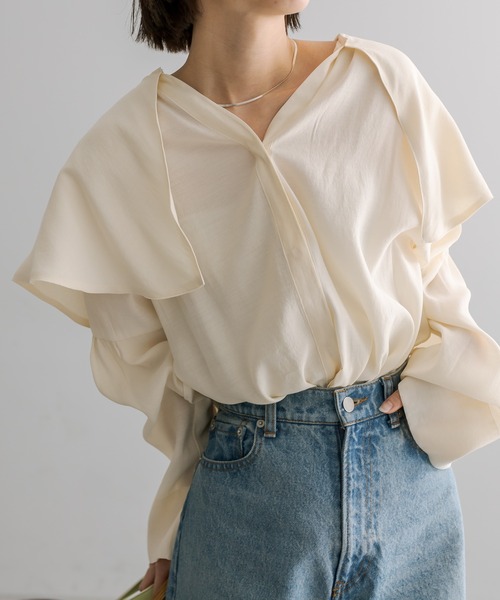 mystic（ミスティック）の「ラッフルカラーシャツ（シャツ/ブラウス・レディース・アイボリー/ブラック/ブルー・FREE）」の11枚目の写真