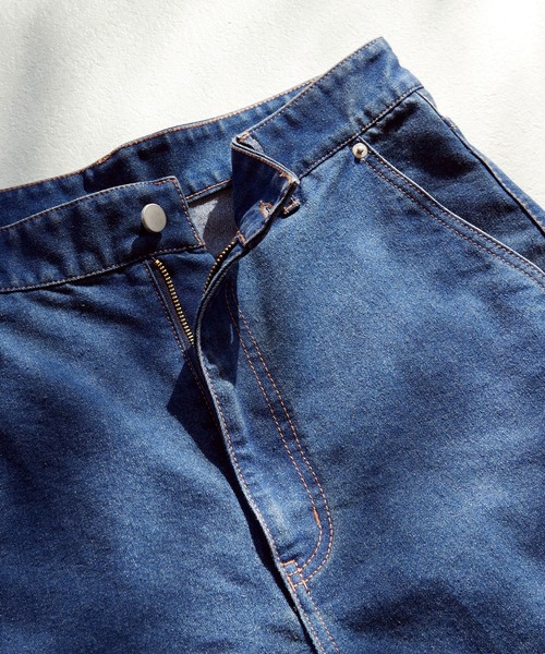 MONO-MART（モノマート）の「ルーズフレアデニムパンツ/セミワイドデニムパンツ（デニムパンツ・メンズ・ブラック/ライトブルー/サックスブルー/グレー/ホワイト/ダークインディゴブルー/ネイビー/インディゴブルー/ライトグレー・S/M/L/XL）」の19枚目の写真