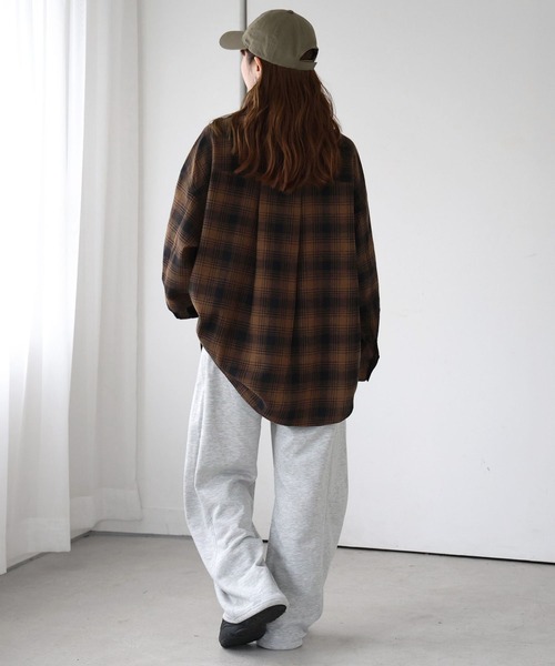 tiptop(ティップトップ)の「【ZOZO限定アイテム】デニム×チェックBIGシャツジャケット(シャツ/ブラウス・レディース・ネイビー/サックスブルー/ブラック/ブラウン系その他/ブラック系その他/ホワイト系その他/ブルー系その他/ブルー系その他2/ブラウン系その他2・FREE)」の18枚目の写真