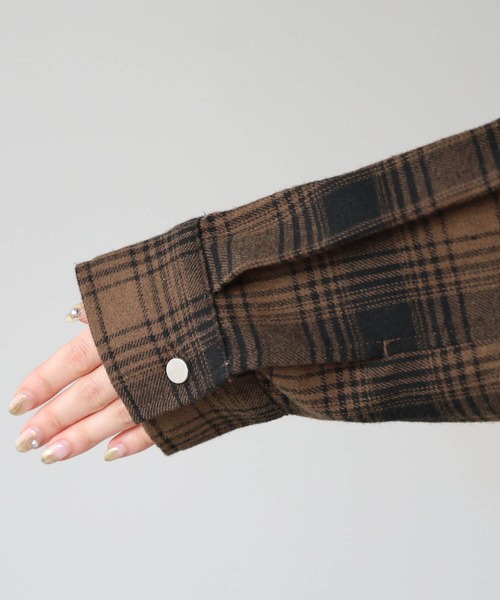 tiptop(ティップトップ)の「【ZOZO限定アイテム】デニム×チェックBIGシャツジャケット(シャツ/ブラウス・レディース・ネイビー/サックスブルー/ブラック/ブラウン系その他/ブラック系その他/ホワイト系その他/ブルー系その他/ブルー系その他2/ブラウン系その他2・FREE)」の21枚目の写真