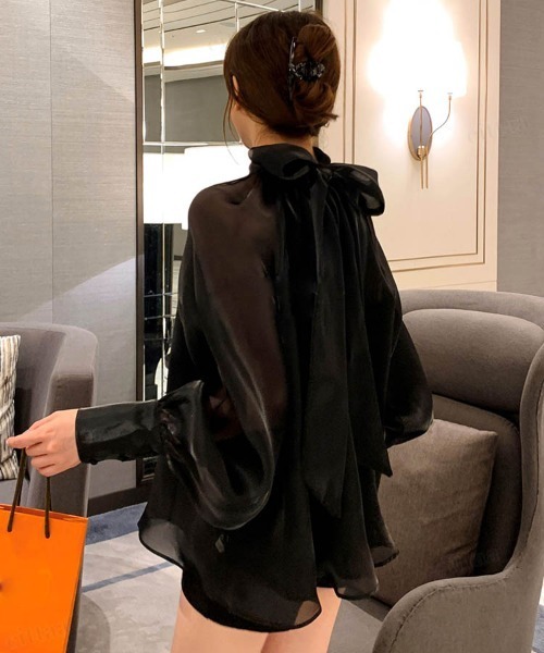 Dalfwin（ダールフィン）の「韓国ファッションバックリボンシアーパフスリーブブラウス（シャツ/ブラウス・レディース・ホワイト/ブラック/ベージュ・FREE）」の5枚目の写真