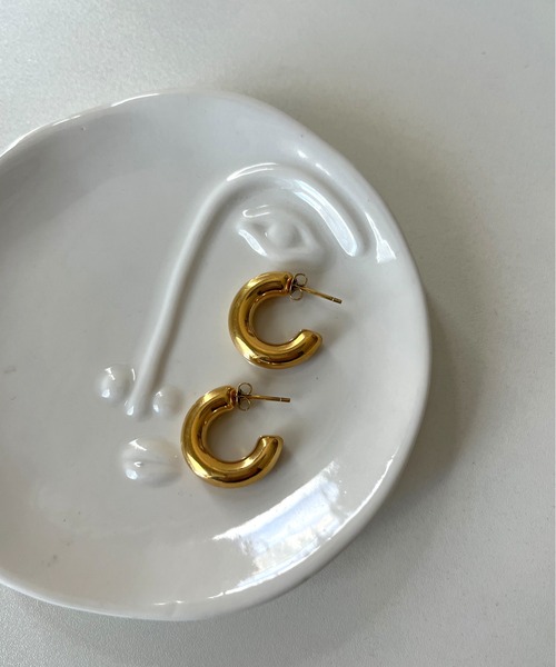 prose verse（プロズヴェール）の「〈サージカルステンレス〉ボリュームフープピアス（ピアス（両耳用）・レディース・シルバー/ゴールド・ﾌﾘ-）」の2枚目の写真