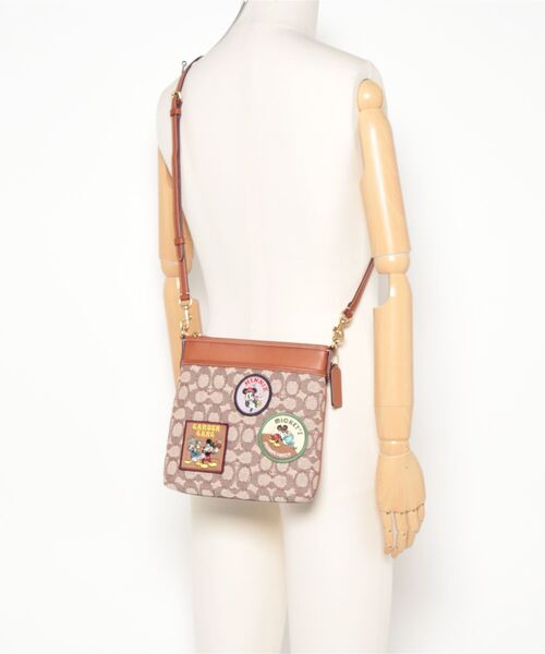 Disney（ディズニー）の「【DISNEY X COACH】キット メッセンジャー 