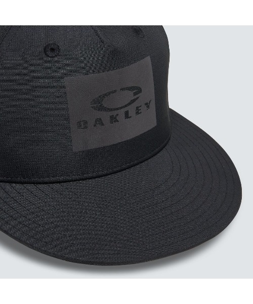 OAKLEY(オークリー)の「オークリー ESSENTIAL YTR BOX LOGO CAP 23.0 /キャップ/ YOUTH ユース/キッズ/OAKLEY(キャップ・キッズ・ベージュ/ブラック/ホワイト・U)」の7枚目の写真