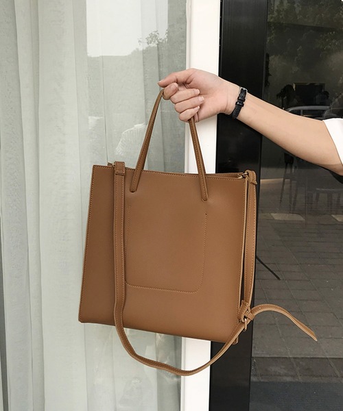 Dita Muaj.(ディータムアージュ)の「シンプルデイリー2wayショルダー ビッグポーチ付き(ショルダーバッグ・レディース・ブラック/ライトブラウン・FREE)」の8枚目の写真