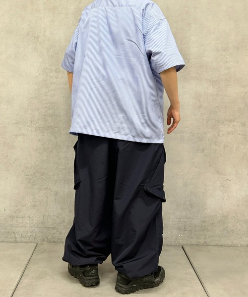 WHO'S WHO gallery（フーズフーギャラリー）の「《WEB限定》COOPER FACTワッペンストライプハーフジップBIGシャツ（シャツ/ブラウス・レディース・サックスブルー/ブルー/ホワイト・FREE）」の5枚目の写真