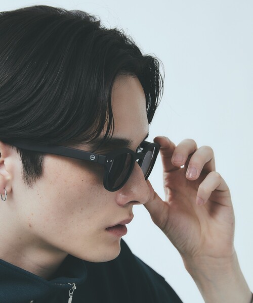 IZIPIZI(イジピジ)の「【IZIPIZI/イジピジ】SUN #C/ボストン/ウェリントン サングラス / ユニセックス(サングラス・メンズ・ブラック/ネイビー/カーキ/ピンク/イエロー/その他1/その他2/その他3/シルバー/その他4/ゴールド・フリー)」の12枚目の写真