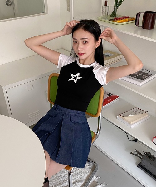 by muni:r（バイ ムニール）の「ラグラン星クロップド半袖Tシャツ（Tシャツ/カットソー・レディース・グレー/ブラック・FREE）」の15枚目の写真
