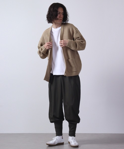 a lit r(ア リトル)の「a lit r/アリトル 裾ロングリブイージーパンツ(その他パンツ・メンズ・カーキ/ブラック/ベージュ・L/M)」の7枚目の写真