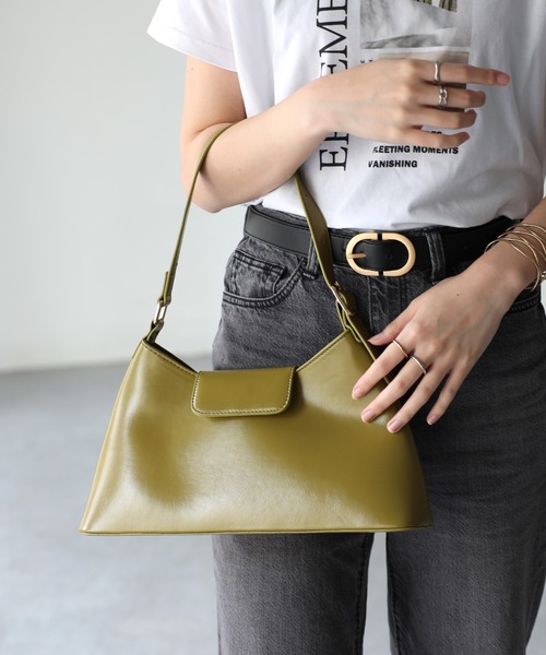 Riberry（リベリー）の「トライアングルワンハンドルバッグ（ハンドバッグ・レディース・ブラック/オリーブ/ブラウン/ホワイト・FREE）」の4枚目の写真