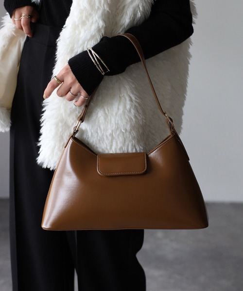 Riberry（リベリー）の「トライアングルワンハンドルバッグ（ハンドバッグ・レディース・ブラック/オリーブ/ブラウン/ホワイト・FREE）」の5枚目の写真