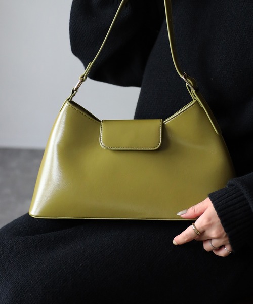 Riberry（リベリー）の「トライアングルワンハンドルバッグ（ハンドバッグ・レディース・ブラック/オリーブ/ブラウン/ホワイト・FREE）」の10枚目の写真