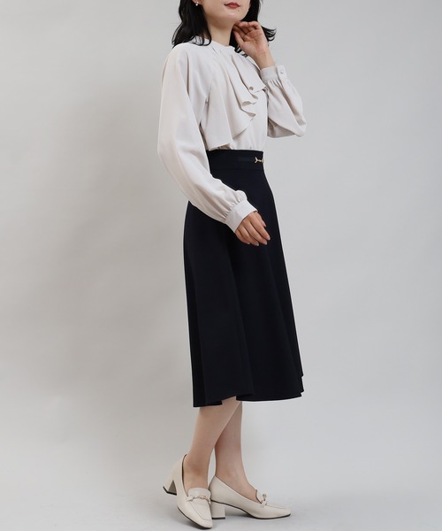 TRUDEA(トルディア)の「ウール調ビット付きフレアスカート(スカート・レディース・チャコールグレー/ネイビー/ベージュ/ワイン・LARGE/SMALL/MEDIUM)」の18枚目の写真