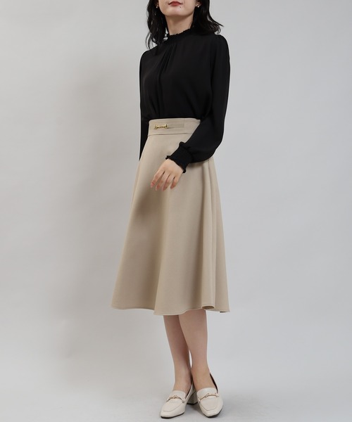 TRUDEA(トルディア)の「ウール調ビット付きフレアスカート(スカート・レディース・チャコールグレー/ネイビー/ベージュ/ワイン・LARGE/SMALL/MEDIUM)」の9枚目の写真