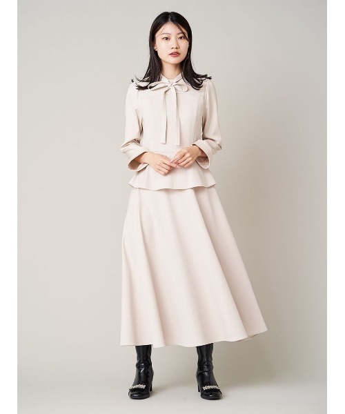 CELFORD（セルフォード）の「ペプラムデザインデニムワンピース（ワンピース・レディース・インディゴブルー/ライトベージュ/ブラック・36/38）」の5枚目の写真