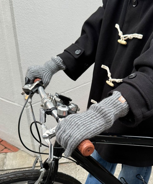 CANAL JEAN（キャナルジーン）の「El mar　ホールタッチニットグローブ（手袋・レディース・ベージュ/ブラック/グレー/ブルー・ONE SIZE）」の10枚目の写真