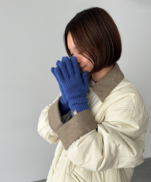 CANAL JEAN（キャナルジーン）の「El mar　ホールタッチニットグローブ（手袋・レディース・ベージュ/ブラック/グレー/ブルー・ONE SIZE）」の11枚目の写真