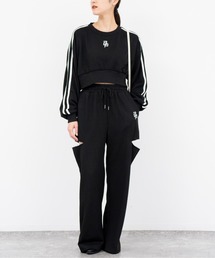 クロップド裏毛スウェットトレーナー×ワイドパンツセットアップ