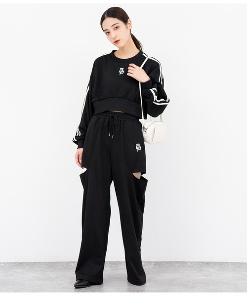 ANAP（アナップ）の「クロップド裏毛スウェットトレーナー×ワイドパンツセットアップ（スウェット・レディース・マルチ/ライトグレー/ブラック・FREE）」の6枚目の写真