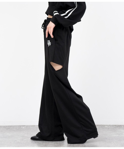 ANAP（アナップ）の「クロップド裏毛スウェットトレーナー×ワイドパンツセットアップ（スウェット・レディース・マルチ/ライトグレー/ブラック・FREE）」の14枚目の写真