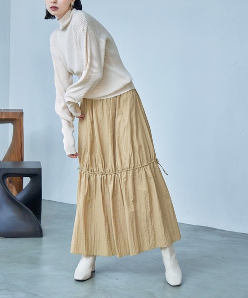 Fashion Letter(ファッションレター)の「アクリルリブニット バルーンスリーブ ハイネックプルオーバー(ニット/セーター・レディース・グレー/ブルー/アイボリー/ライトベージュ/ブラック・M)」の8枚目の写真