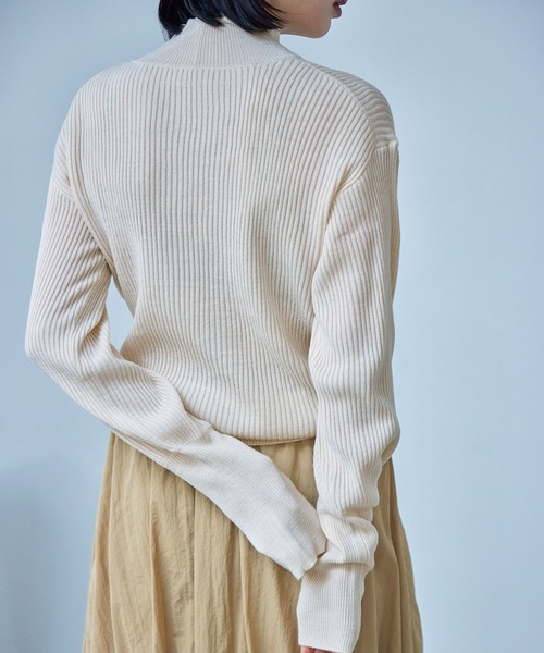 Fashion Letter(ファッションレター)の「アクリルリブニット バルーンスリーブ ハイネックプルオーバー(ニット/セーター・レディース・グレー/ブルー/アイボリー/ライトベージュ/ブラック・M)」の12枚目の写真