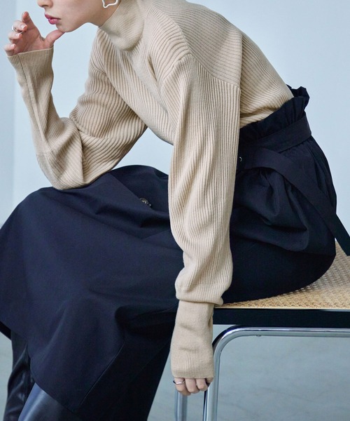 Fashion Letter(ファッションレター)の「アクリルリブニット バルーンスリーブ ハイネックプルオーバー(ニット/セーター・レディース・グレー/ブルー/アイボリー/ライトベージュ/ブラック・M)」の14枚目の写真