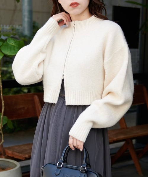 Chico（チコ）の「Wジップニット+チュールキャミワンピースSET