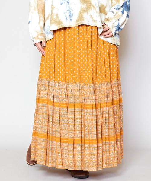 チャイハネ（チャイハネ）の「【チャイハネ】エスニックプリント ティアードロングスカート（スカート・レディース・ベージュ/ブラック/グリーン/オレンジ/ピンク・FREE）」の5枚目の写真