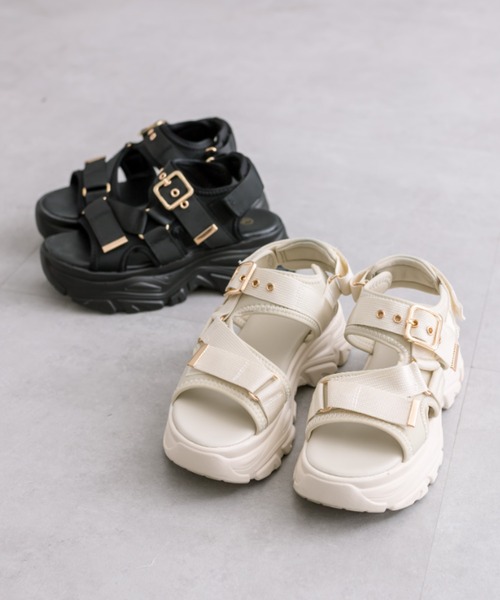 OLIVE des OLIVE（オリーブデオリーブ）の「ゴールドバックルスポーツサンダル　1041130050（サンダル・レディース・ブラック/アイボリー・SMALL/MEDIUM/LARGE/X-LARGE）」の3枚目の写真