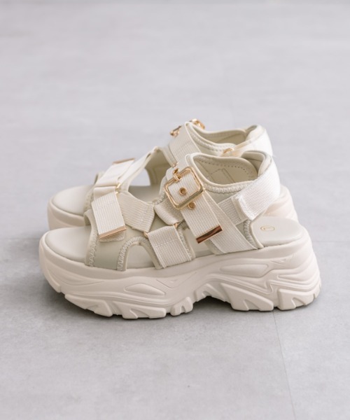 OLIVE des OLIVE（オリーブデオリーブ）の「ゴールドバックルスポーツサンダル　1041130050（サンダル・レディース・ブラック/アイボリー・SMALL/MEDIUM/LARGE/X-LARGE）」の6枚目の写真