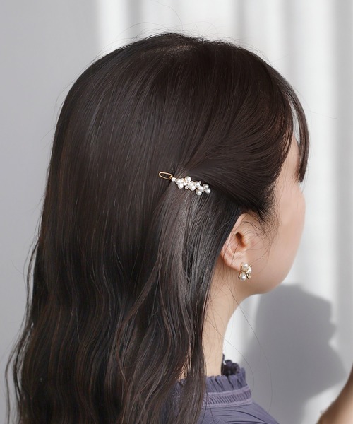 ANEMONE（アネモネ）の「パール×ビジューヘアピン[2本セット]（ヘアピン・レディース・シルバー/ゴールド・FREE）」の7枚目の写真
