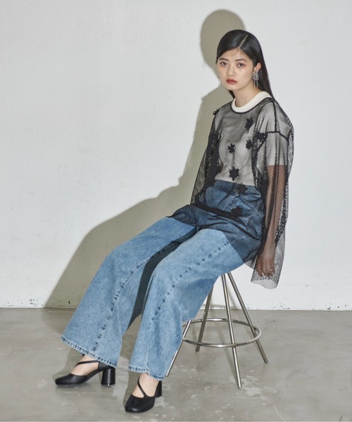 THE YOn（ザヨン）の「フラワーモチーフメッシュシアープルオーバー（Tシャツ/カットソー・レディース・ブラック/イエロー/ホワイト・FREE）」の11枚目の写真
