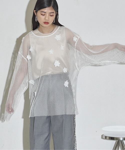 THE YOn（ザヨン）の「フラワーモチーフメッシュシアープルオーバー（Tシャツ/カットソー・レディース・ブラック/イエロー/ホワイト・FREE）」の16枚目の写真