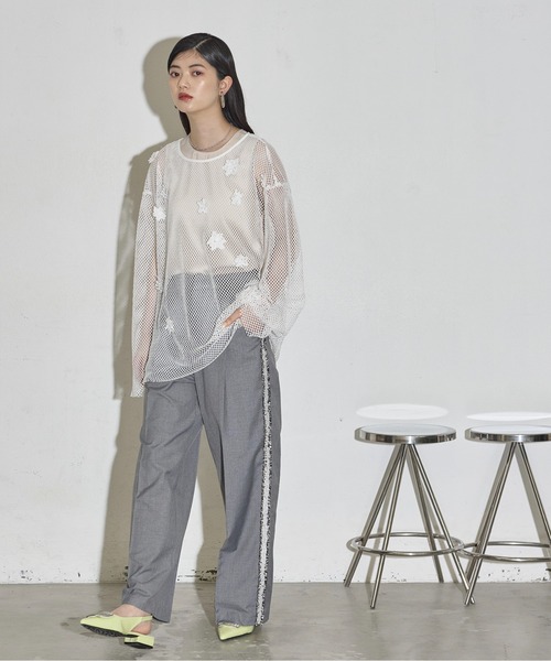 セール】フラワーモチーフメッシュシアープルオーバー（Tシャツ