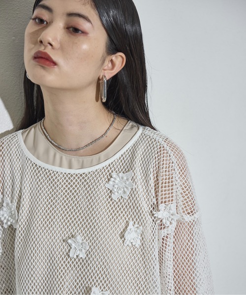 THE YOn（ザヨン）の「フラワーモチーフメッシュシアープルオーバー（Tシャツ/カットソー・レディース・ブラック/イエロー/ホワイト・FREE）」の20枚目の写真