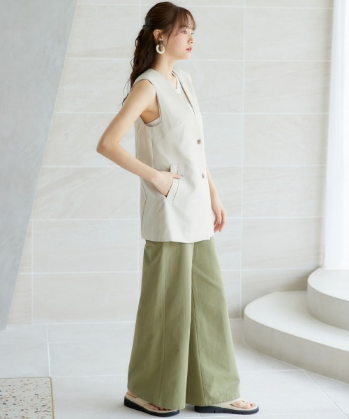 miclat（ミクラ）の「大きいサイズ　ジレ　miclat（ベスト・レディース・ベージュ系/ブラック・L/5L/4L/3L/LL）」の17枚目の写真