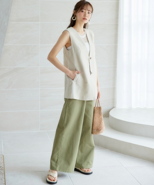 miclat（ミクラ）の「大きいサイズ　ジレ　miclat（ベスト・レディース・ベージュ系/ブラック・L/5L/4L/3L/LL）」の19枚目の写真