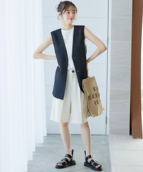 miclat（ミクラ）の「大きいサイズ　ジレ　miclat（ベスト・レディース・ベージュ系/ブラック・L/5L/4L/3L/LL）」の14枚目の写真