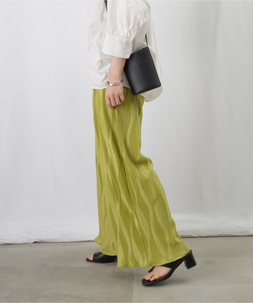 LUCA/LADY LUCK LUCA（ルカ/レディラックルカ）の「LC/LLL プリーツワイドイージーパンツ（その他パンツ・レディース・ブラック/ブルー/イエロー・FREE）」の11枚目の写真