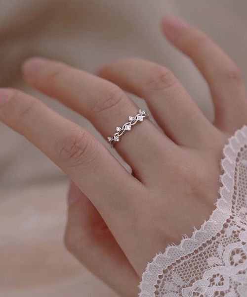 yu-ka（ユーカ）の「YU-KA:クロスジルコンファインリング（リング・レディース・シルバー/ゴールド・FREE）」の2枚目の写真