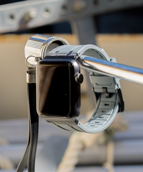 zandy(ズィーアンドワイ)の「zandy ズィー・アンド・ワイ/ Apple Watch【ステンレスシリコンバンド】Apple Watch バンド ステンレス×シリコン アップルウォッチベルト メタル ユニセックス /// silicone3(デジタル腕時計・レディース・ホワイト/ネイビー/グレー/オレンジ/ブラック・S/M)」の11枚目の写真