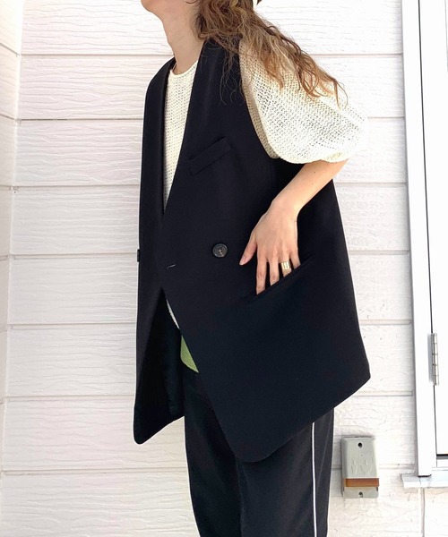 Q(キュー)の「ノーカラーダブルボタンベスト(ベスト・レディース・ブラック・MEDIUM)」の6枚目の写真